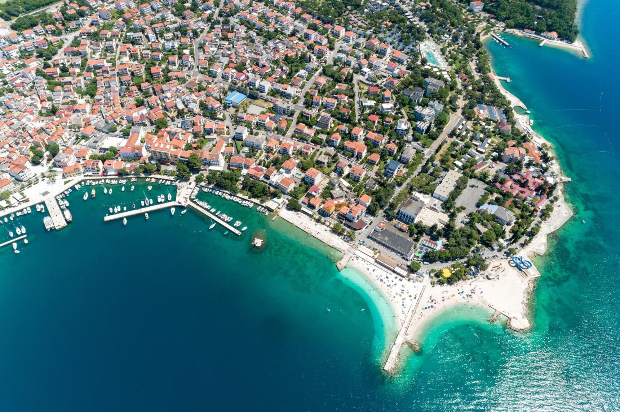 Apartments By The Sea Selce, Crikvenica - 16375 Exterior foto